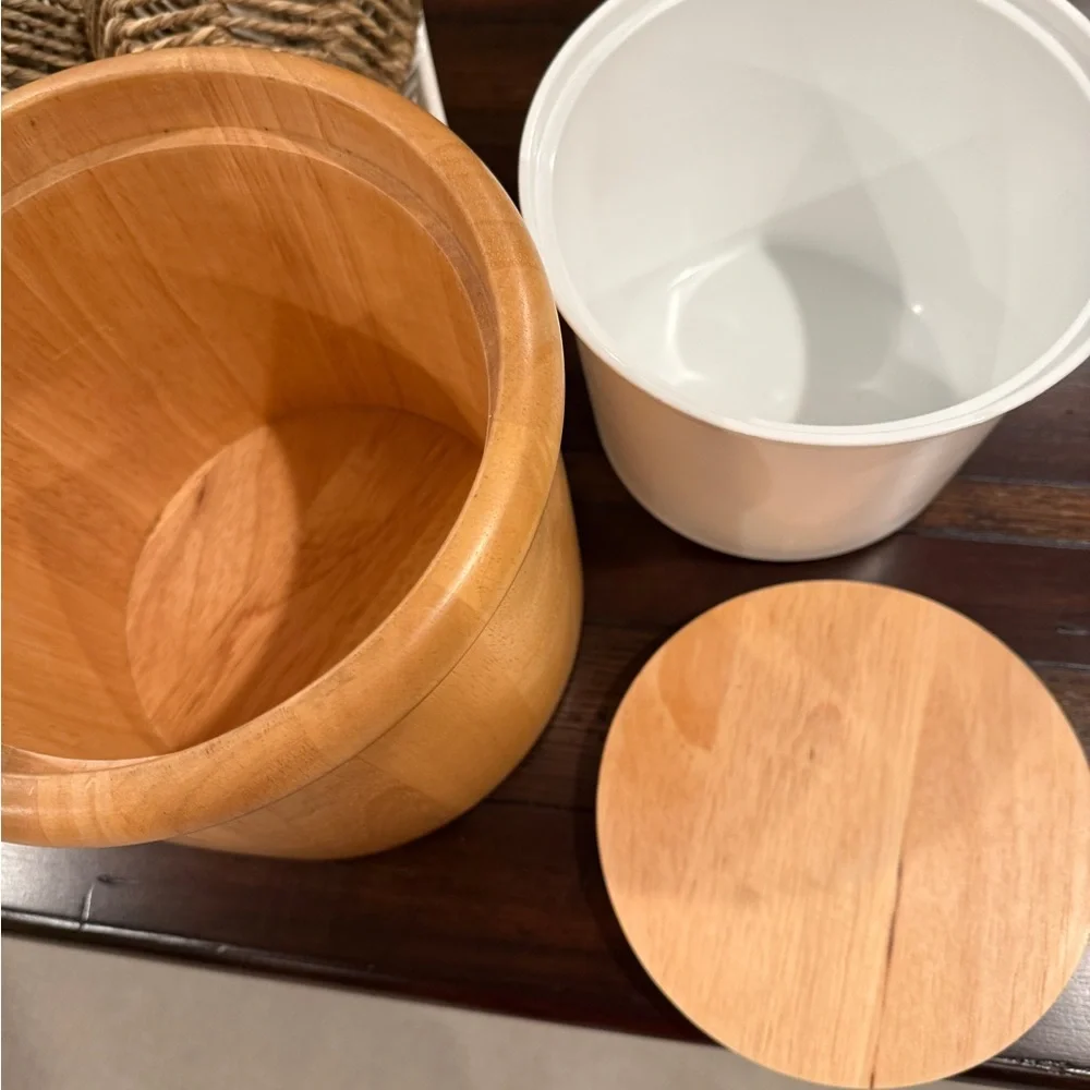 Vintage Ice Bucket wood made in Thailand